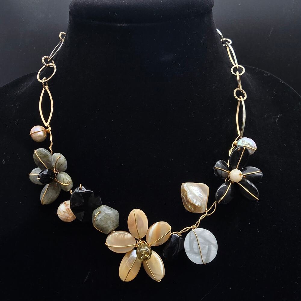 Abra Couture Beaded Wire Wrapped Flower Necklace